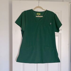 Green Scrub Set - AVE Berkeley top and Ocean Ave bottoms Size Medium - NWOT